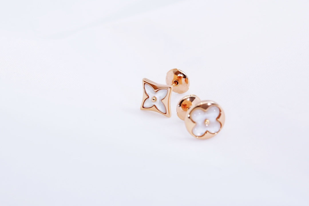 [Love Lucky]STAR AND SUN PINK GOLD MOP STUD EARRINGS