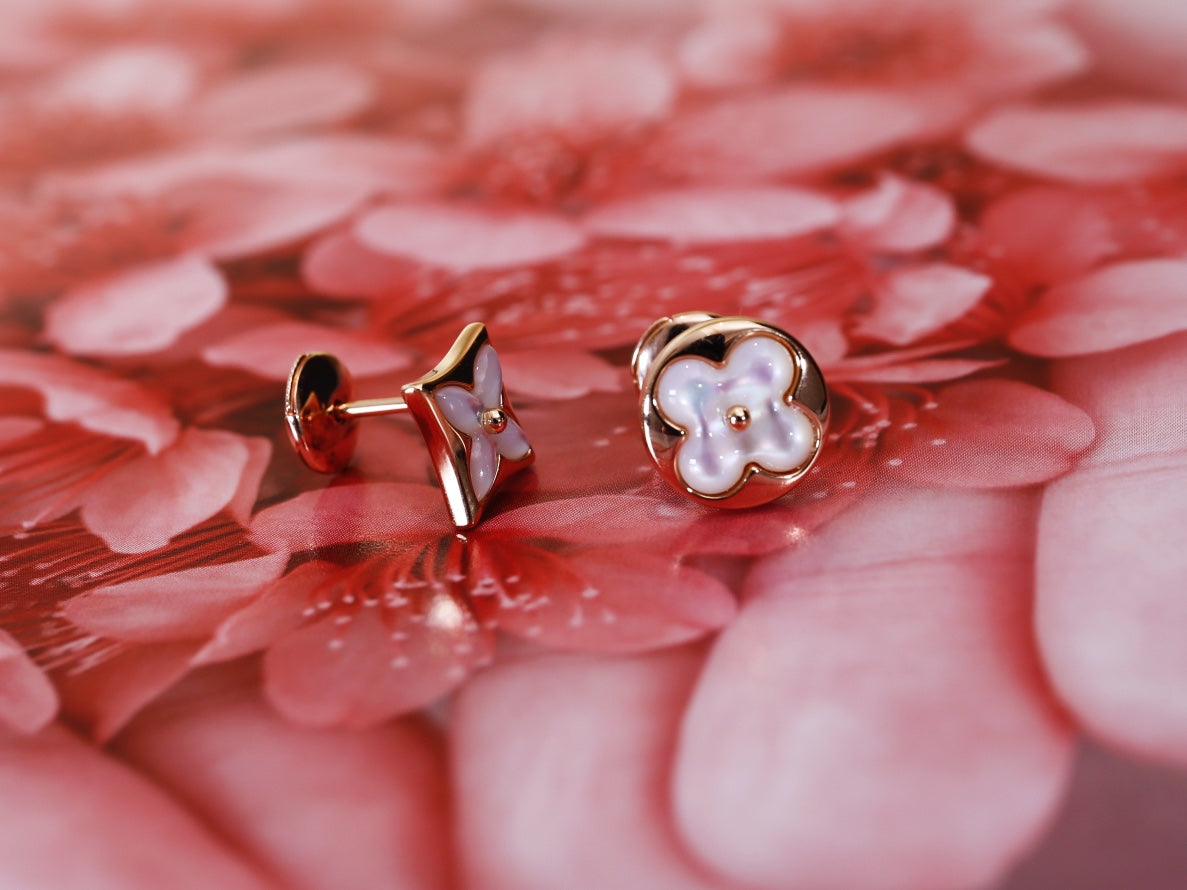 [Love Lucky]STAR AND SUN PINK GOLD MOP STUD EARRINGS