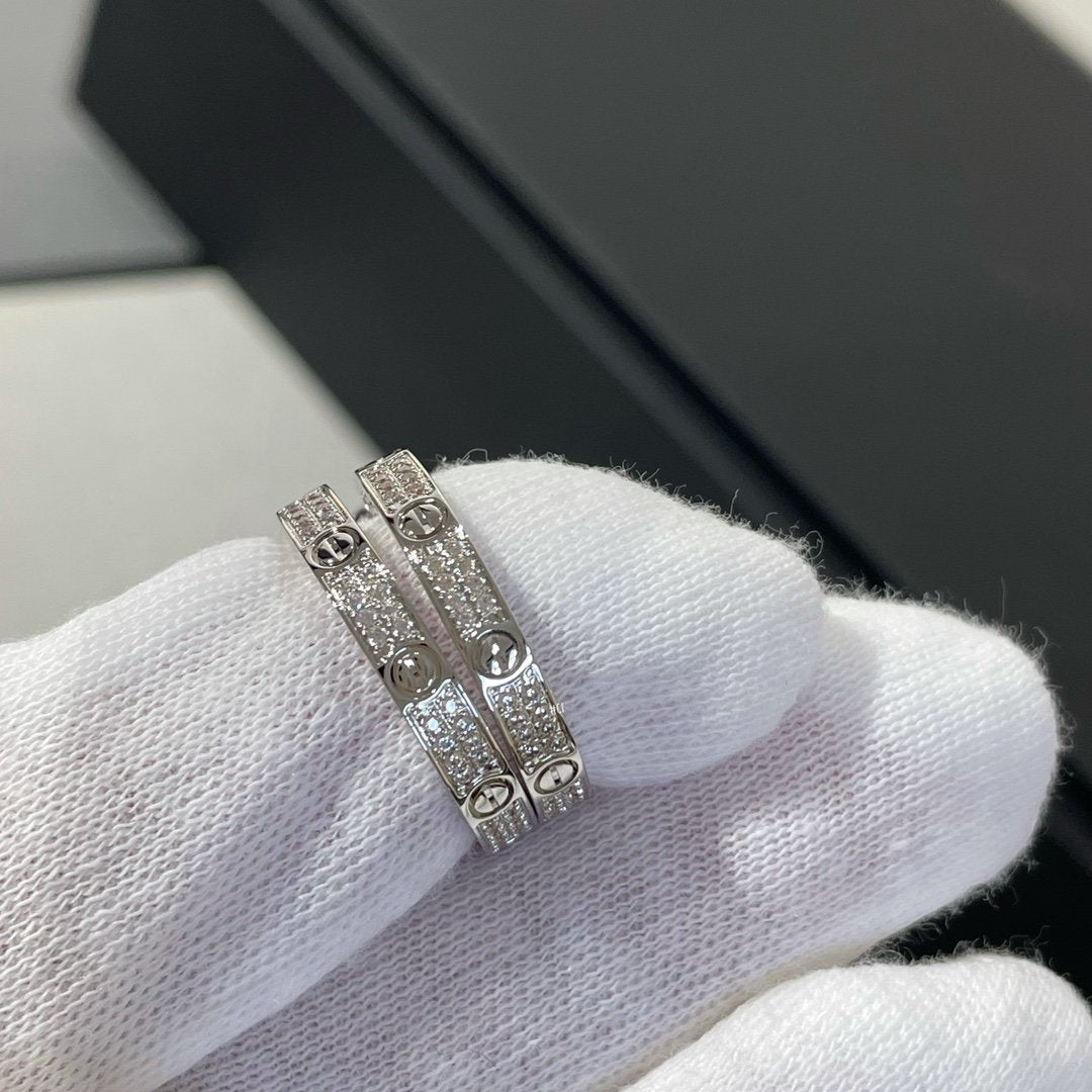 [Love Lucky]LOVE DIAMOND SILVER HOOP EARRINGS