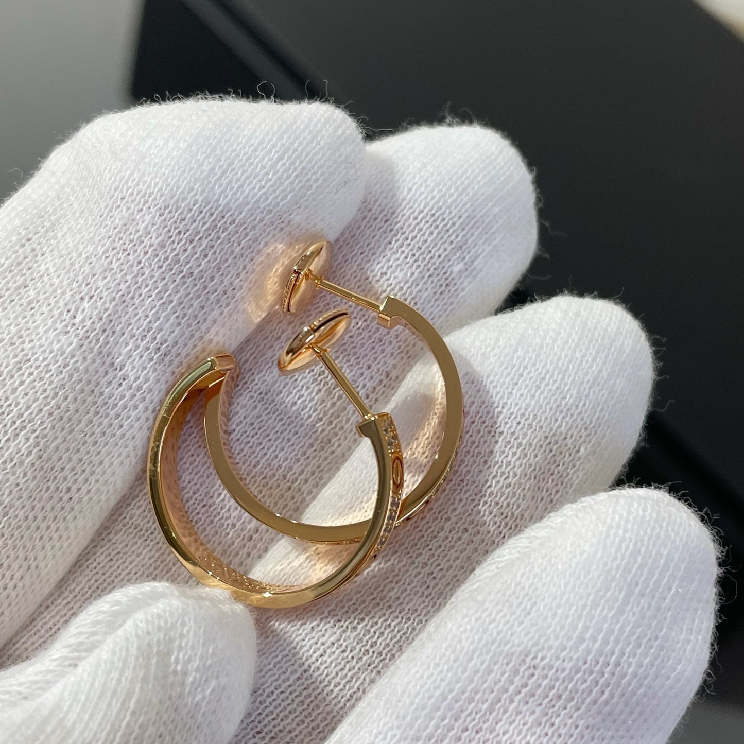 [Love Lucky]LOVE DIAMOND PINK GOLD HOOP EARRINGS