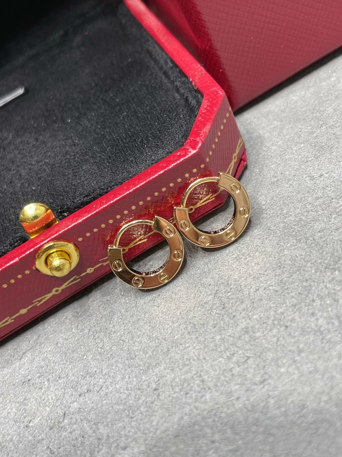 [Love Lucky]LOVE MINI EARRINGS