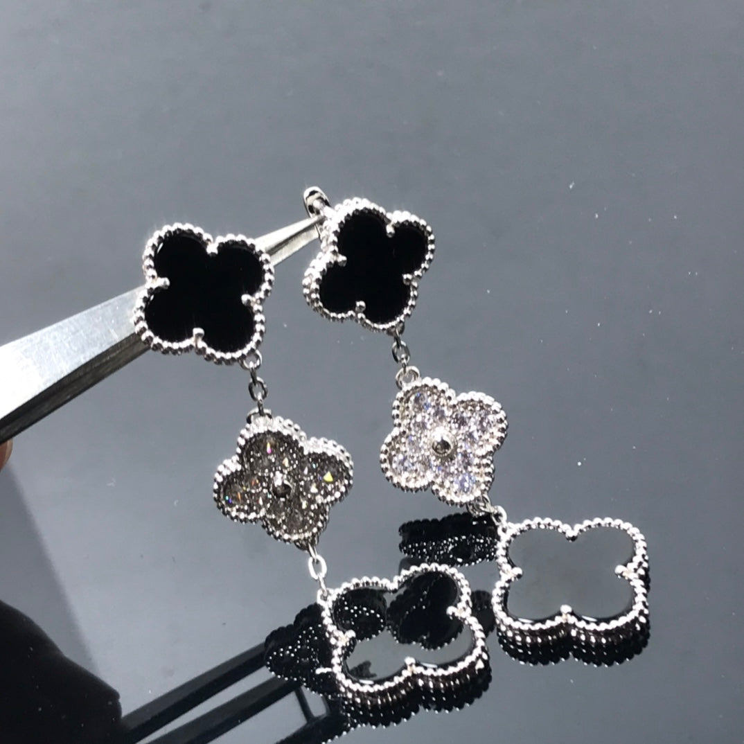 [Love Lucky]CLOVER 3 MOTIF DIAMOND ONYX SILVER EARRINGS