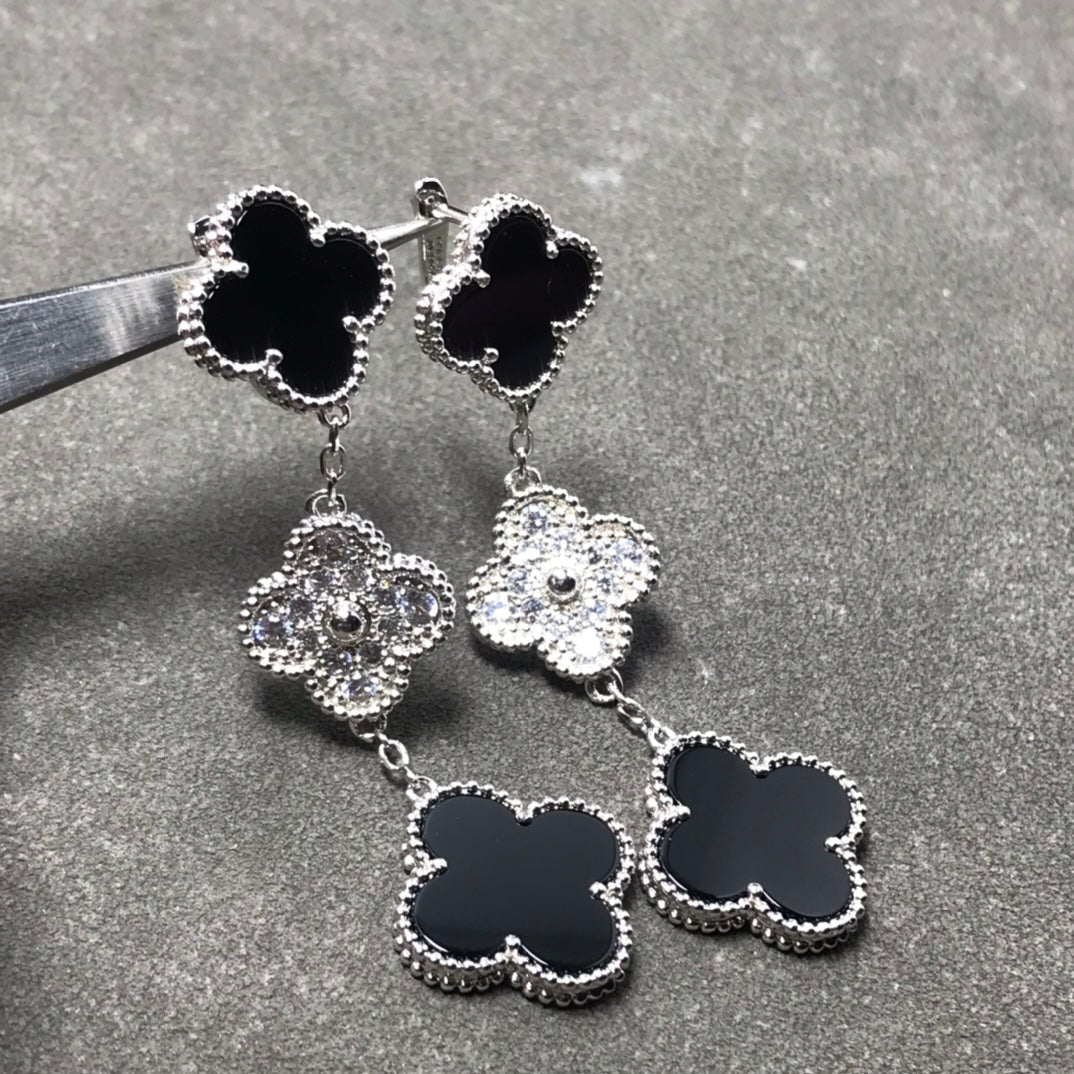 [Love Lucky]CLOVER 3 MOTIF DIAMOND ONYX SILVER EARRINGS