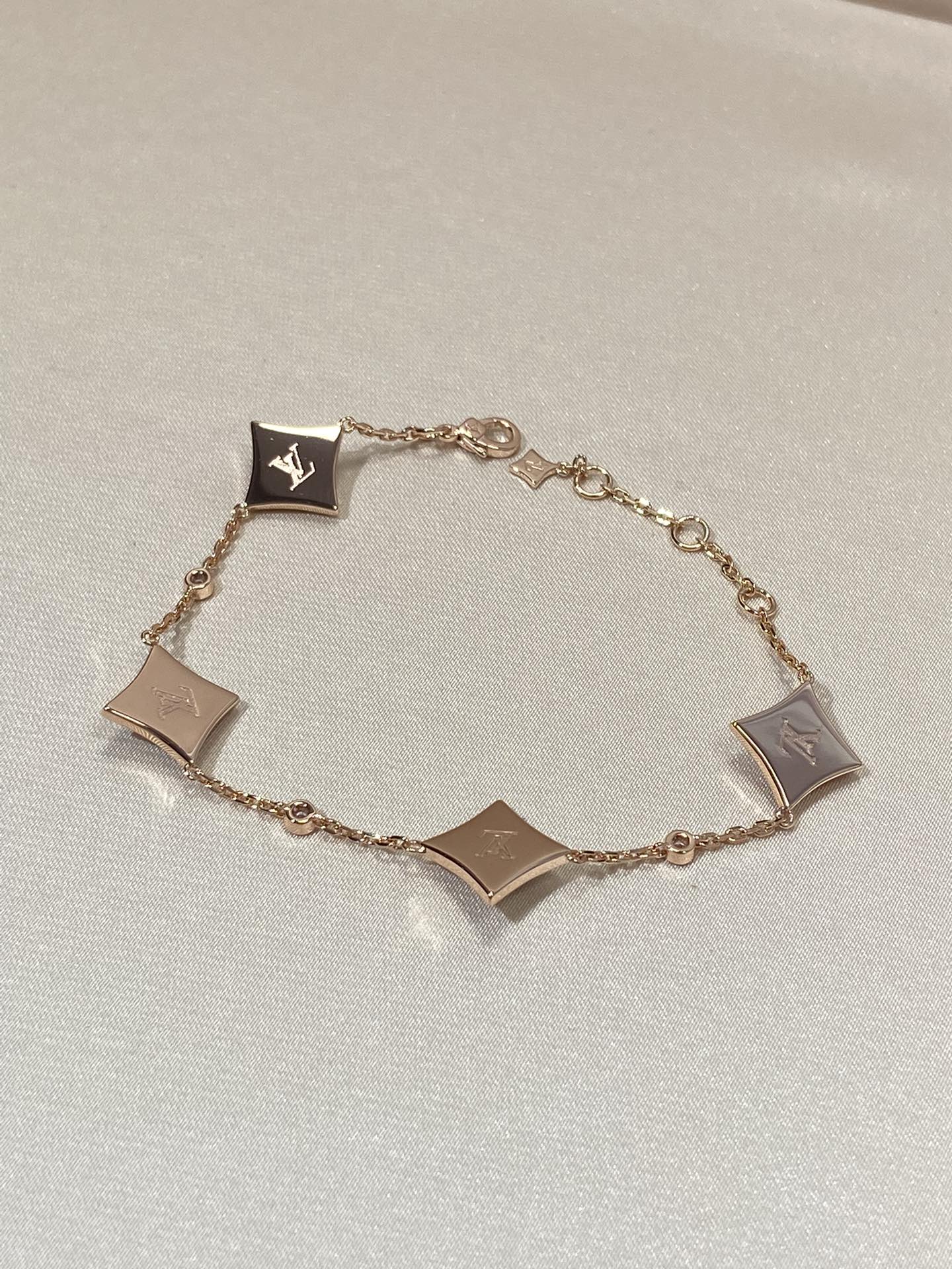 [Love Lucky]STAR 4 MOTIF MOP DIAMOND PINK GOLD BRACELET