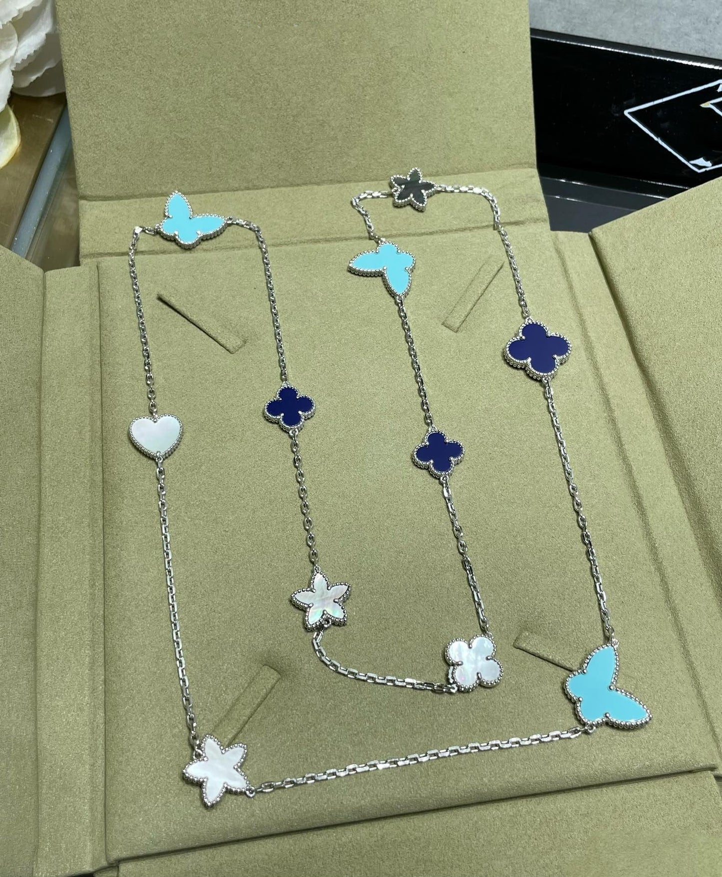 [Love Lucky]LUCKY CLOVER SILVER 11 MOTIF NECKLACE
