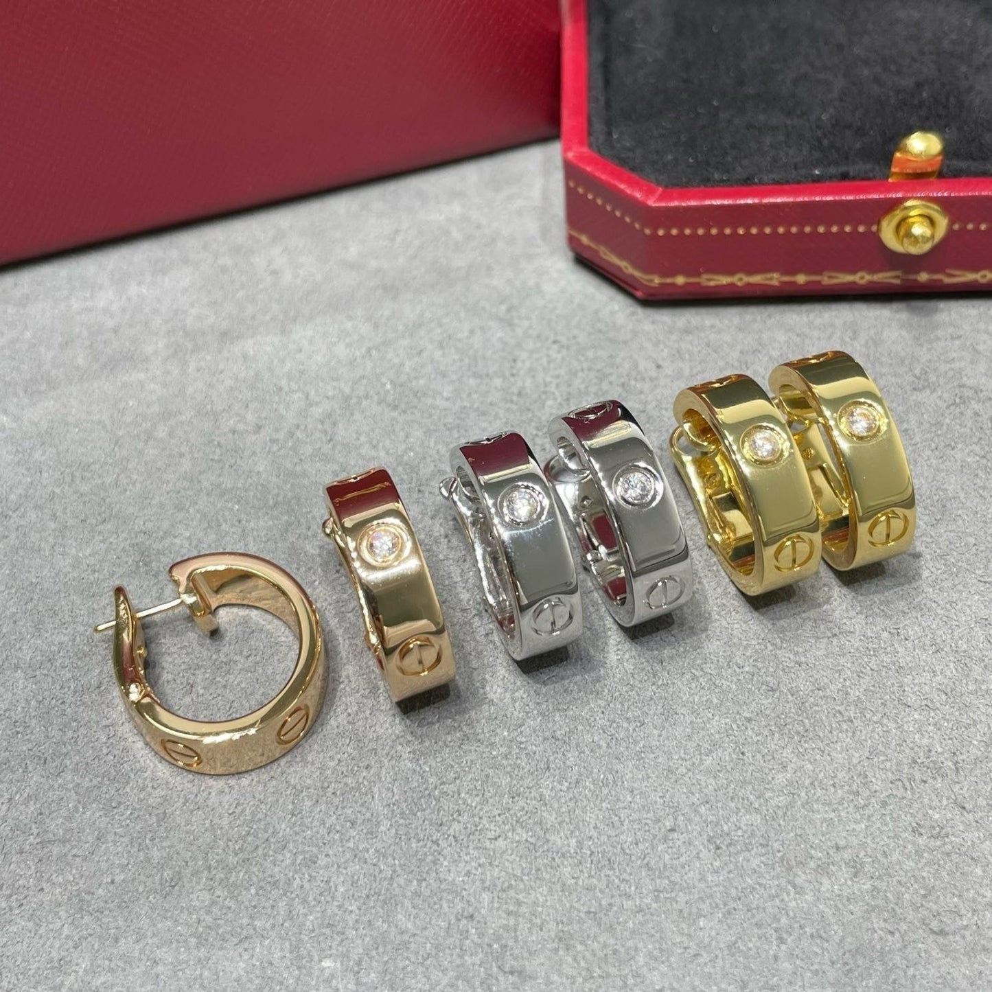 [Love Lucky]LOVE 5.5MM 1 DIAMOND EARRINGS