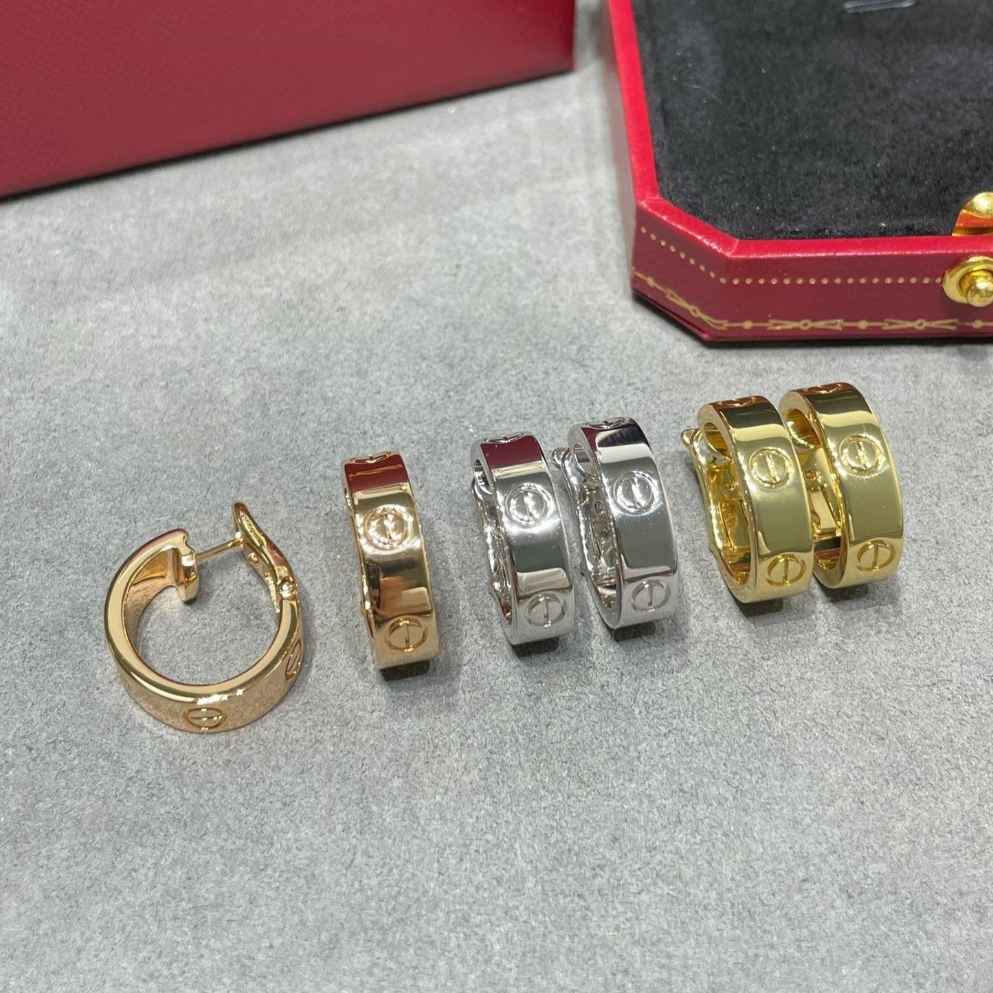 [Love Lucky]LOVE 5.5MM EARRINGS