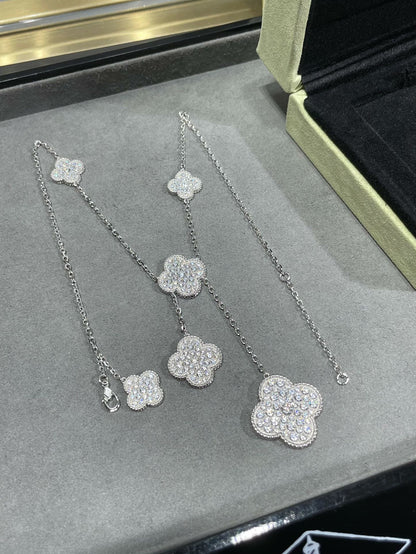 [Love Lucky]CLOVER 6 MOTIF DIAMOND PAVED NECKLACE