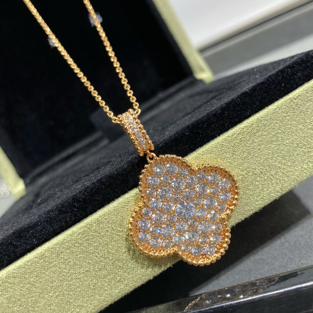 [Love Lucky]CLOVER 25MM LARGE PEDANT DIAMOND PAVED LONG NECKLACE