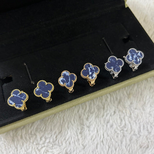 [Love Lucky]CLOVER PIETERSITE MEDIUM STUD EARRINGS