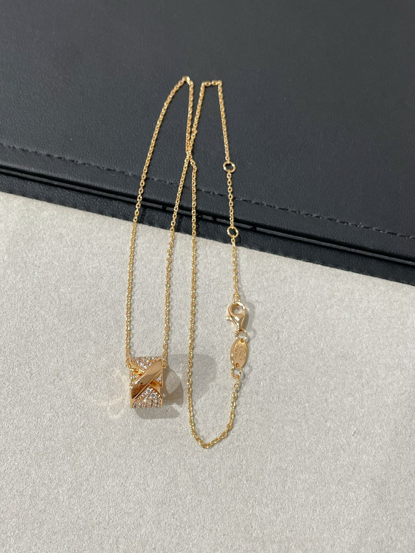 [Love Lucky]LIENS EVIDENCE DIAMOND PAVED NECKLACE