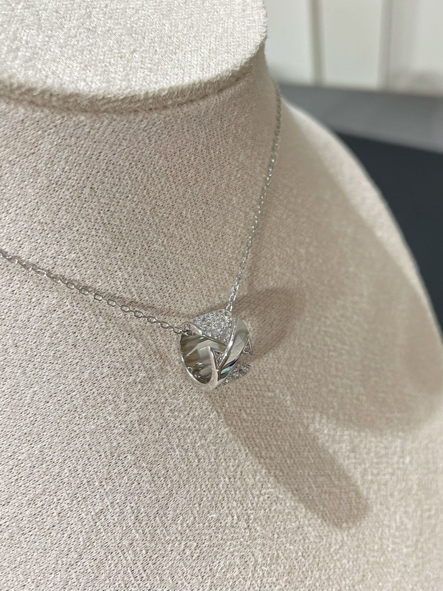[Love Lucky]LIENS EVIDENCE DIAMOND PAVED NECKLACE