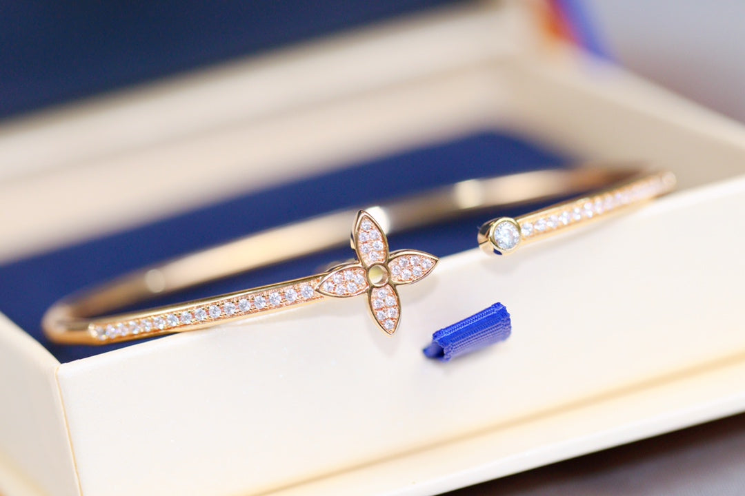 [Love Lucky]IDYLLE PINK GOLD OPEN BRACELET DIAMOND PAVED