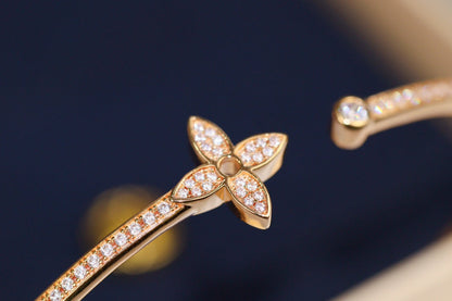 [Love Lucky]IDYLLE PINK GOLD OPEN BRACELET DIAMOND PAVED