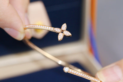 [Love Lucky]IDYLLE PINK GOLD OPEN BRACELET DIAMOND PAVED