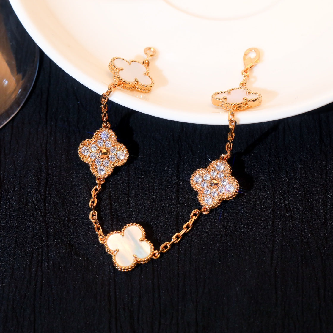 [Love Lucky]CLOVER BRACELET 5 MOTIF WHITE MOP DIAMOND