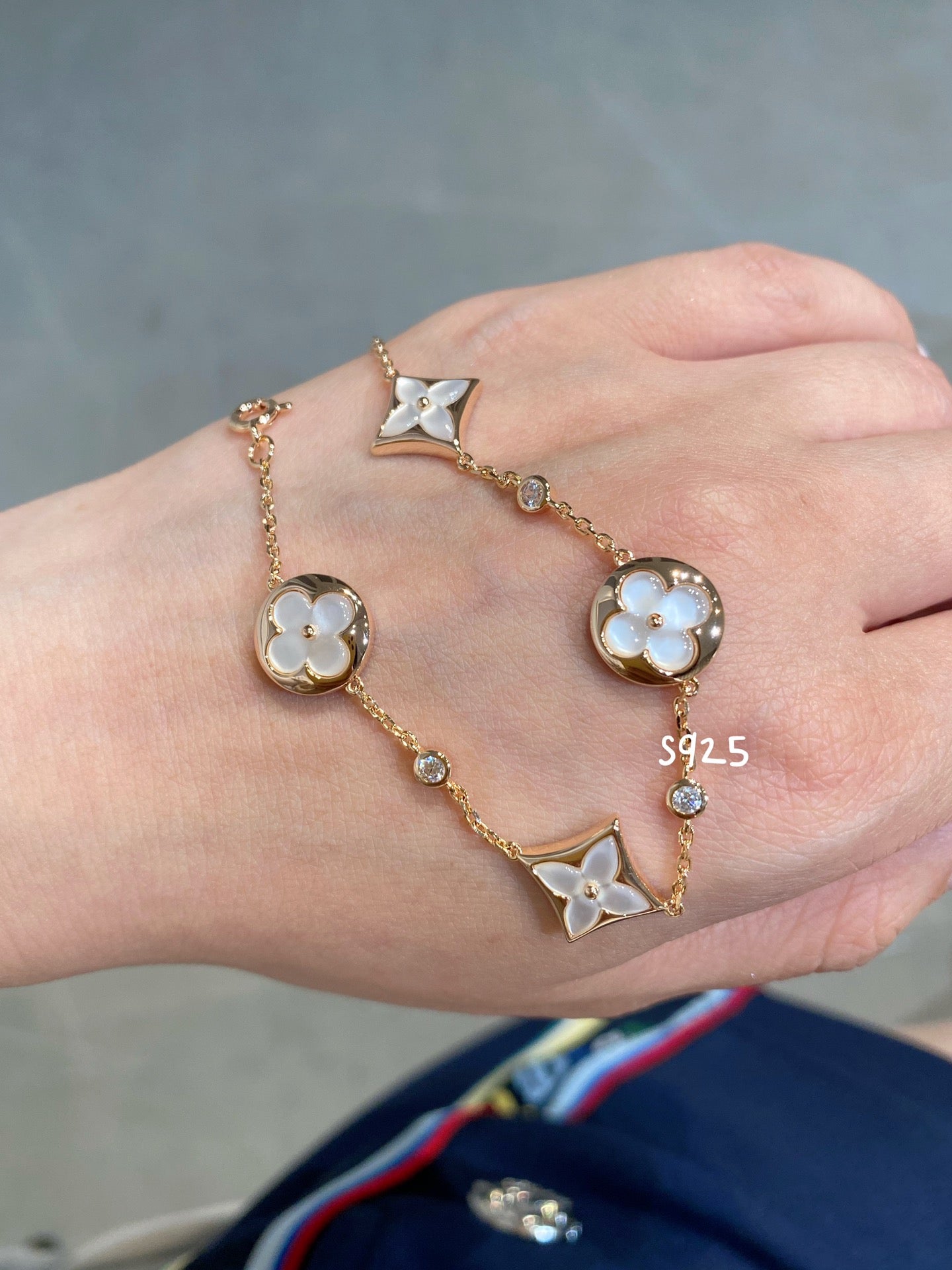 [Love Lucky]STAR AND SUN 4 MOTIF WHITE MOP PINK GOLD BRACELET