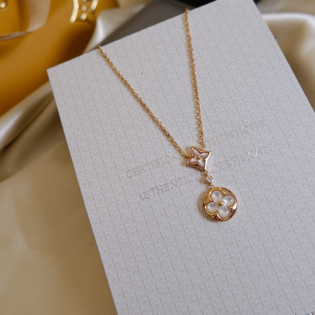 [Love Lucky]STAR AND SUN WHITE MOP 2 MOTIF PINK GOLD NECKLACE