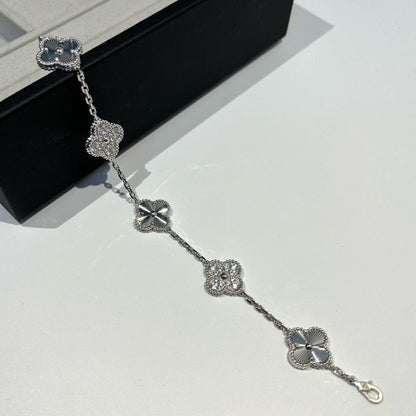 [Love Lucky]CLOVER 5 MOTIF SILVER DIAMOND BRACELET