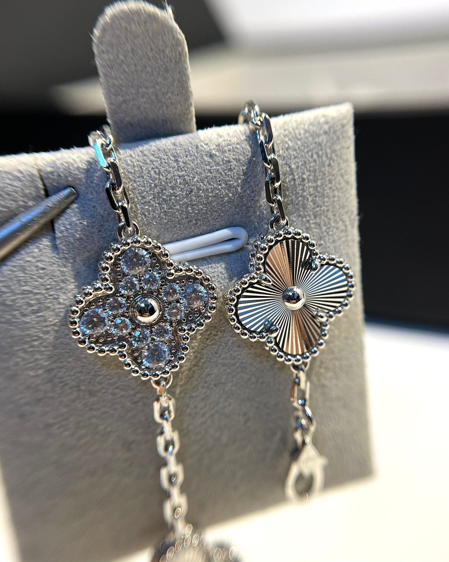 [Love Lucky]CLOVER 5 MOTIF SILVER DIAMOND BRACELET