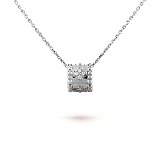 [Love Lucky]PERLEE PEDANT SIVLER DIAMOND NECKLACE