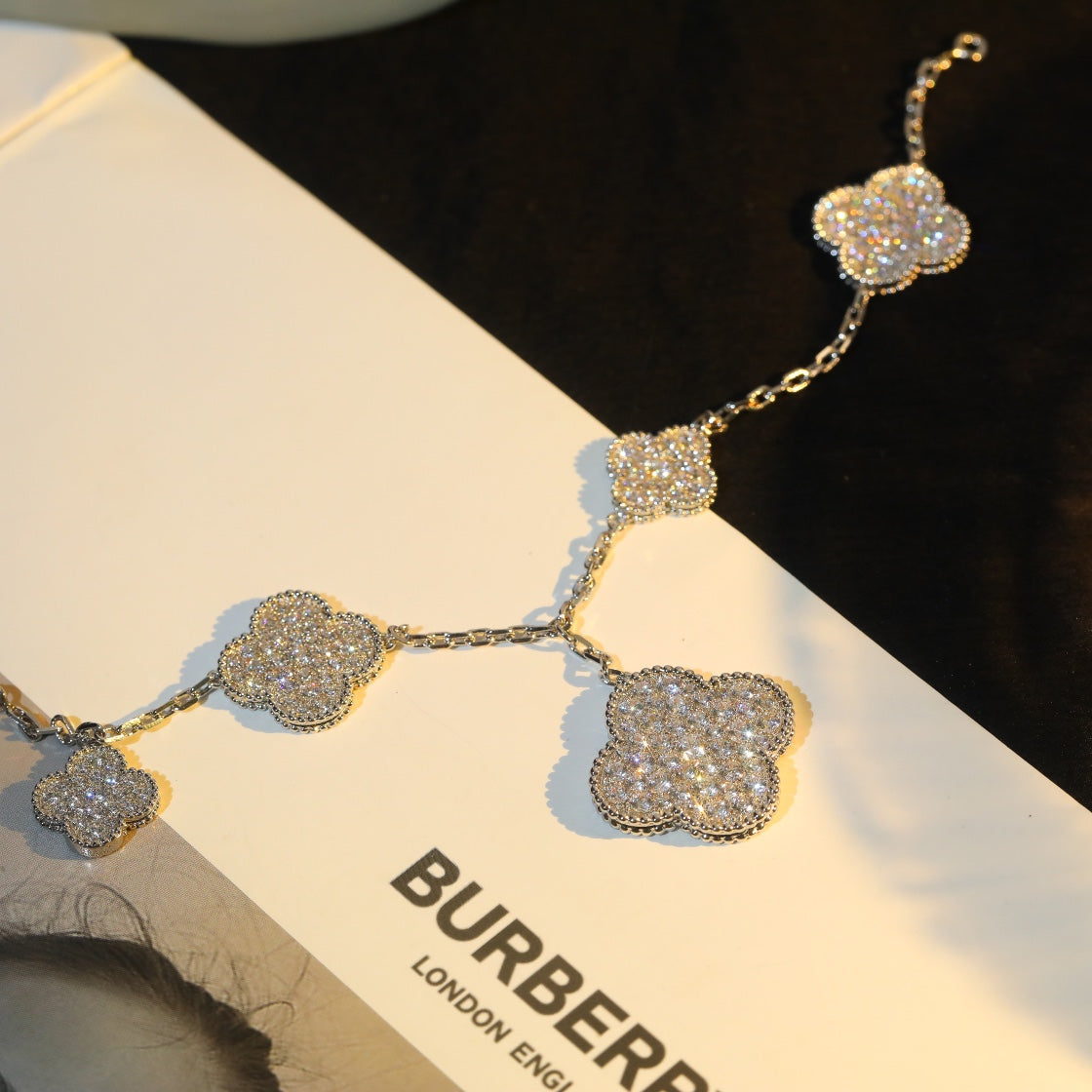 [Love Lucky]CLOVER BRACELET 5 MOTIF SILVER DIAMOND PAVED