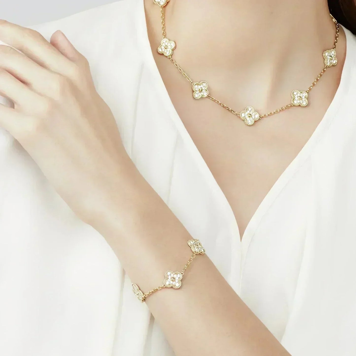 [Love Lucky]CLOVER 5 MOTIFS  FULL DIAMOND BRACELET