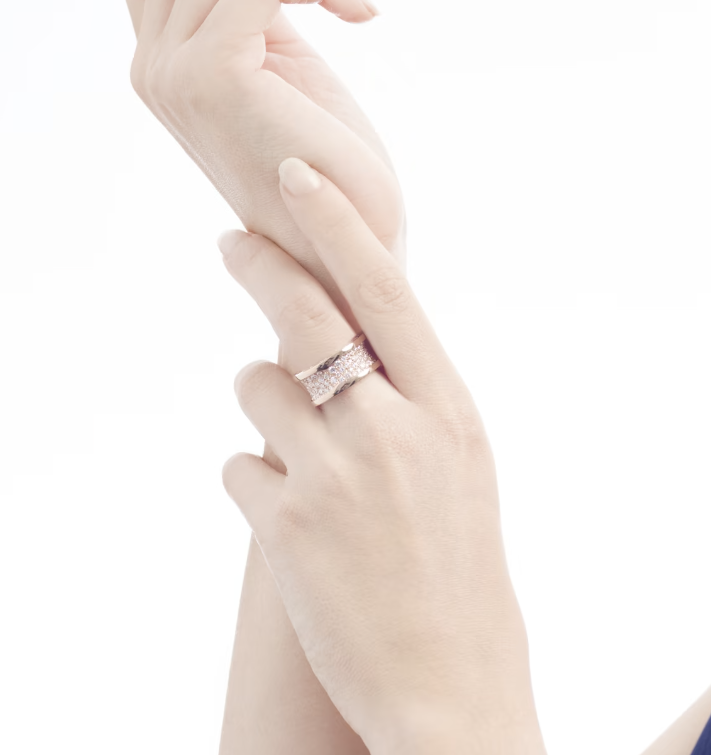 [Love Lucky]ZERO 1 WITH PAVED DIAMONDS ON THE SPIRAL RING
