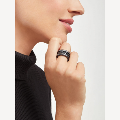 [Love Lucky]ZERO 1 ROCK FOUR-BAND BLACK CERAMIC WITH STUDDED SPIRAL AND PAVED DIAMONDS RING