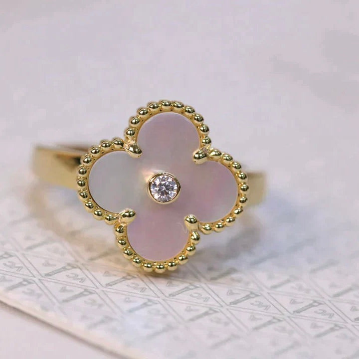 [Love Lucky]CLOVER PINK MOP RING GOLD DIAMOND
