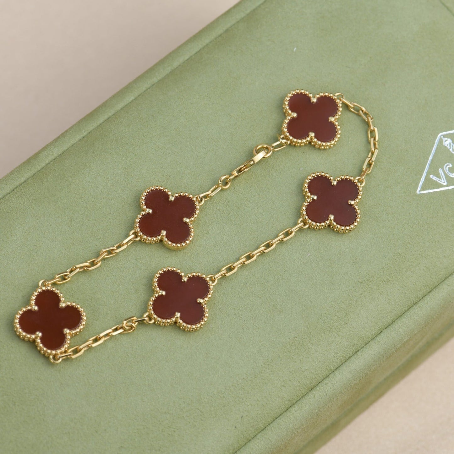 [Love Lucky]CLOVER 5 MOTIFS RED AGATE  BRACELET
