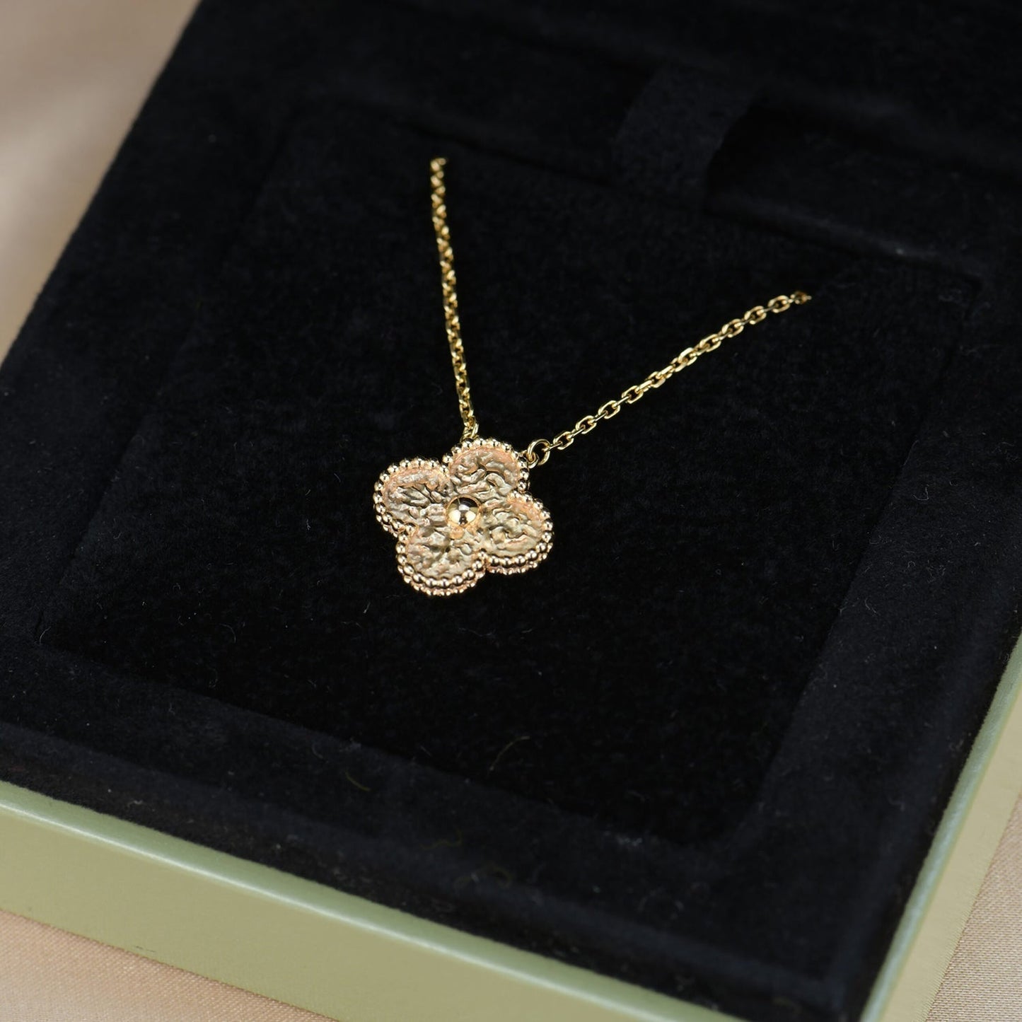 [Love Lucky]CLOVER 15MM  BRONZING NECKLACE