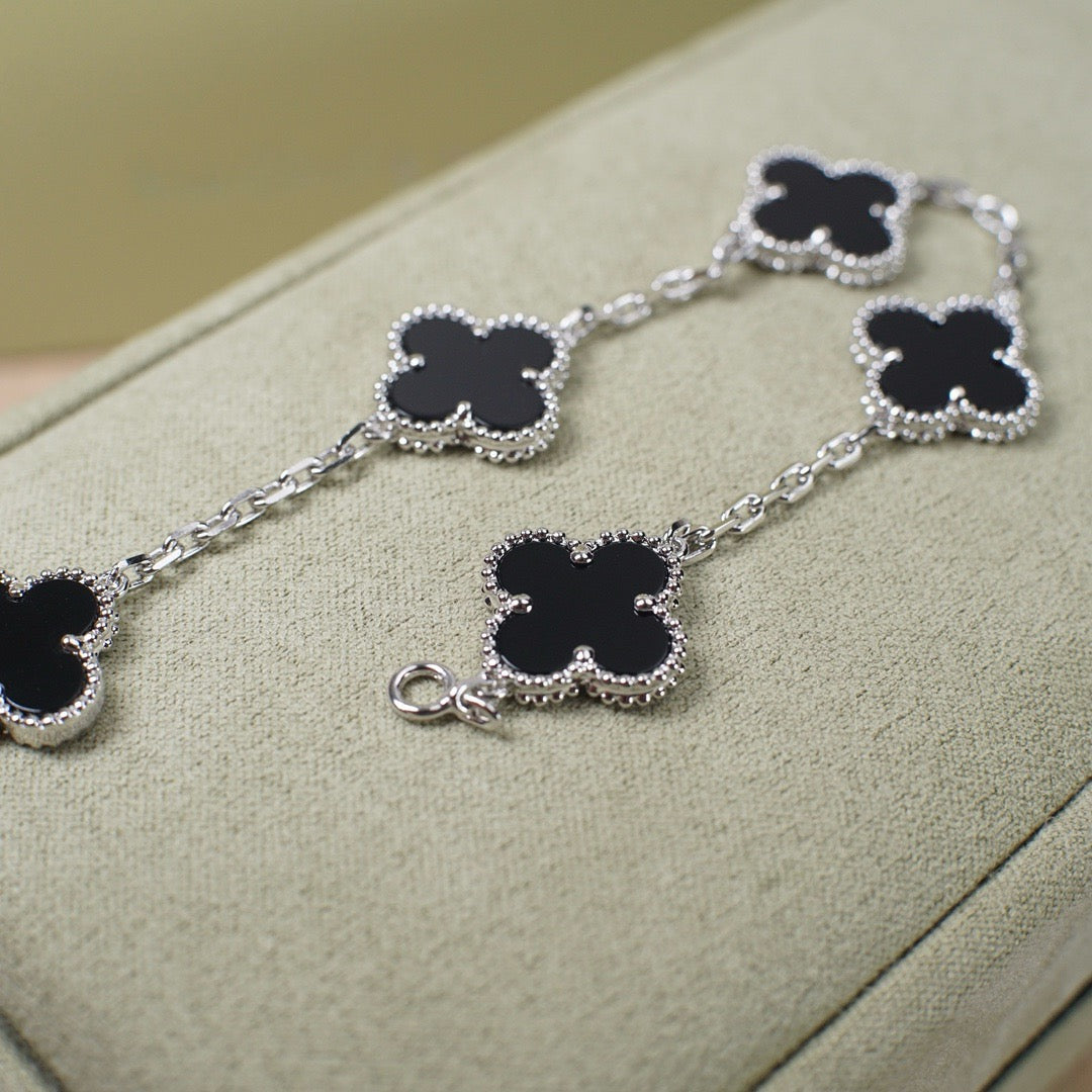 [Love Lucky]CLOVER 5 MOTIF ONYXS  BRACELET SILVER