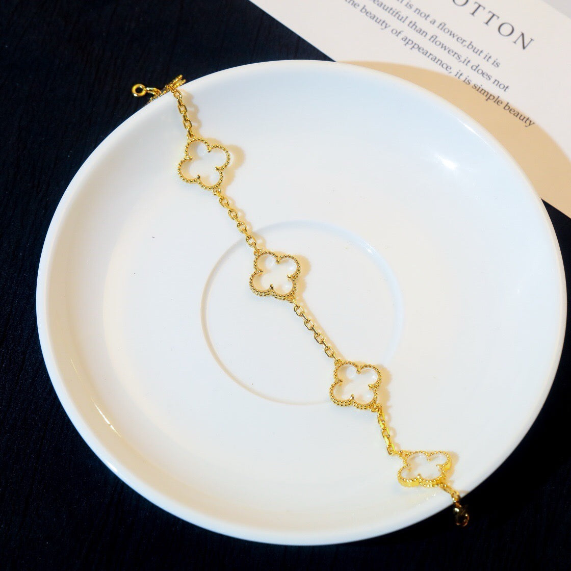 [Love Lucky]CLOVER 5 MOTIF ROCK CRYSTAL PINK GOLD BRACELET
