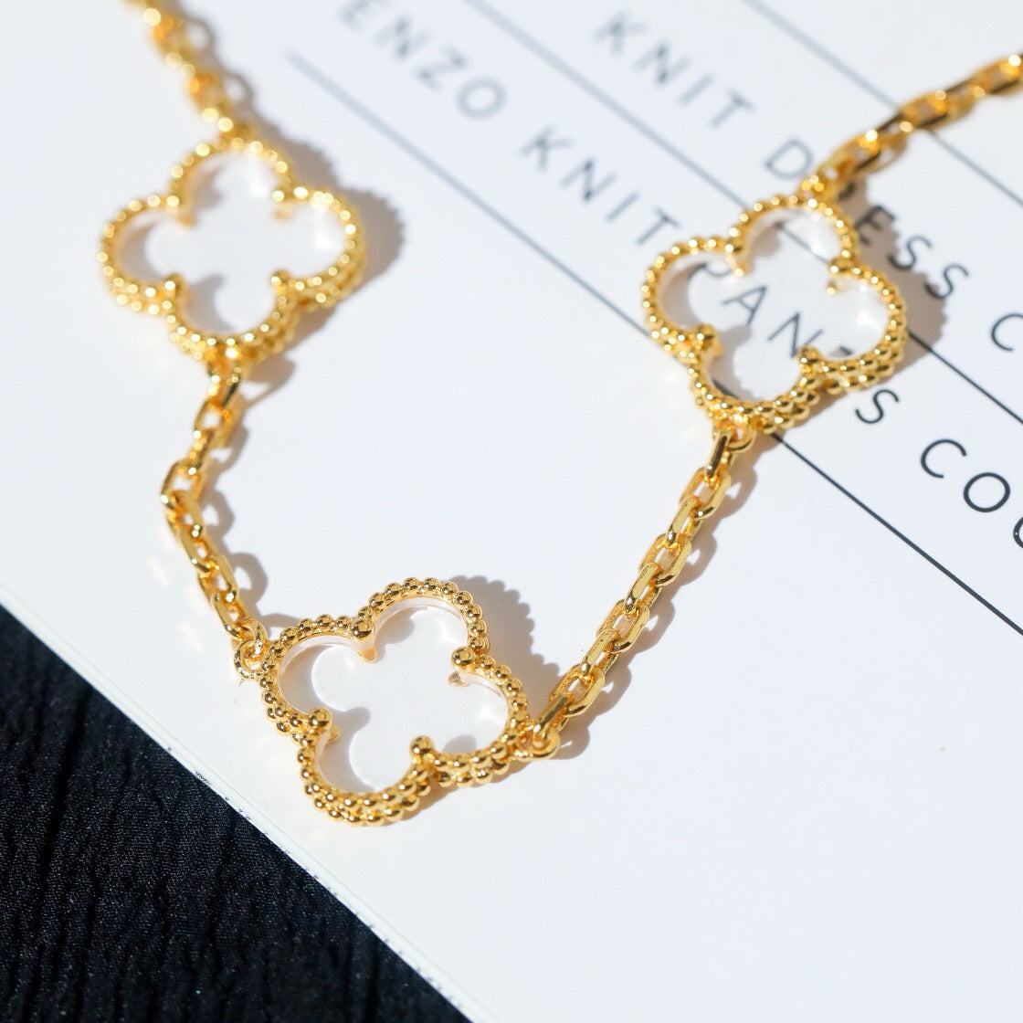 [Love Lucky]CLOVER 5 MOTIF ROCK CRYSTAL PINK GOLD BRACELET