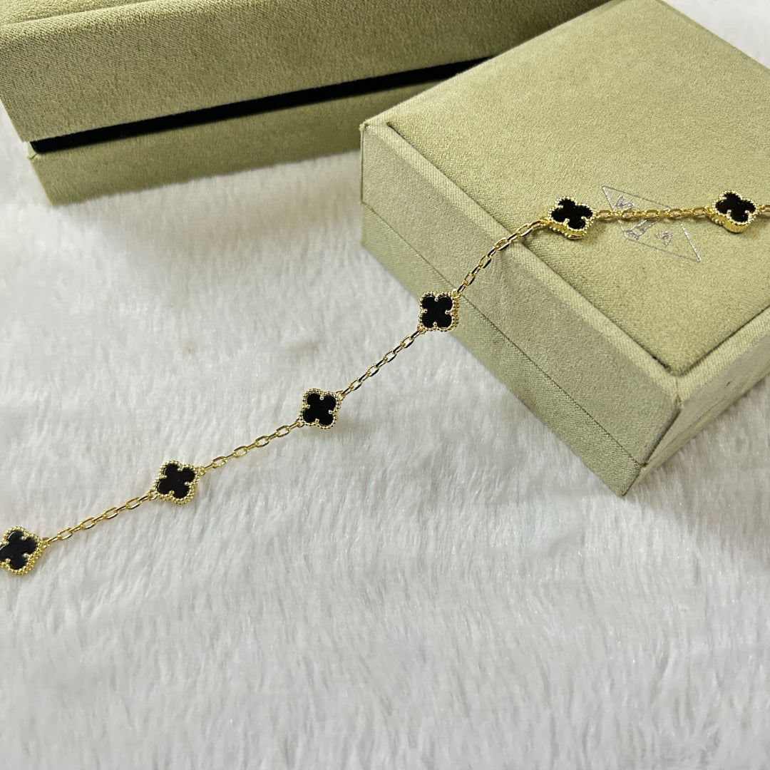 [Love Lucky]CLOVER 6 MOTIF  ONYXS BRACELET