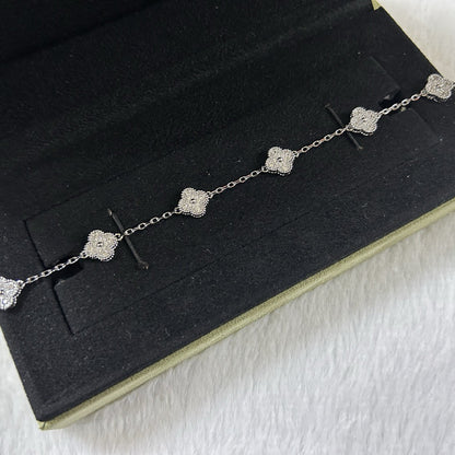 [Luxe]CLOVER 6 MOTIF DIAMOND BRACELET