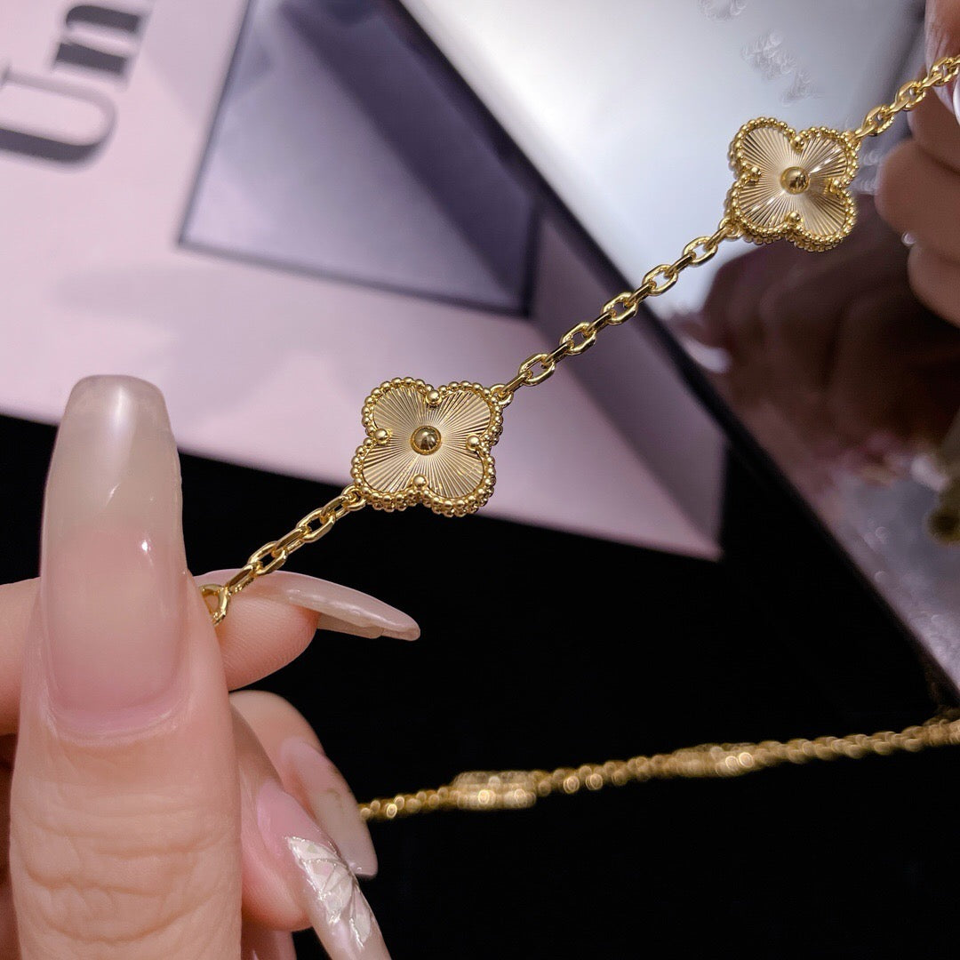 [Love Lucky]CLOVER 10 MOTIFS LASER NECKLACE