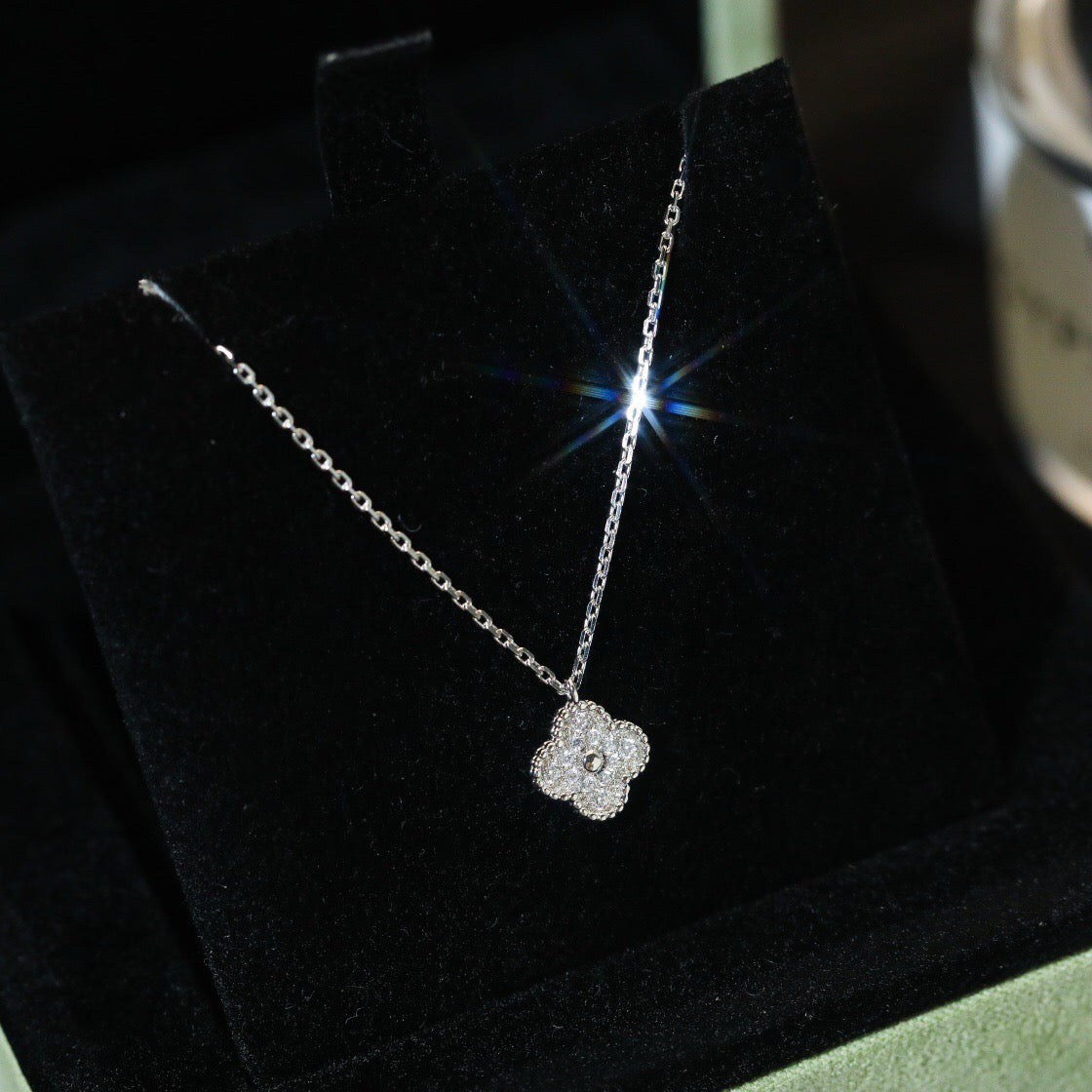 [Love Lucky]CLOVER MINI 9.5MM PENDANT DIAMOND NECKLACE