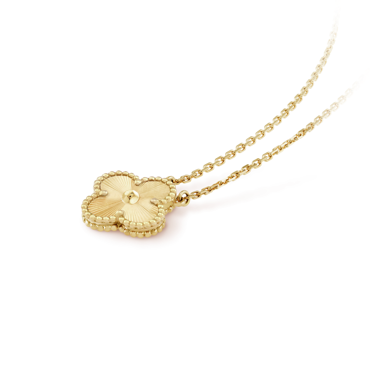 [ラブラッキー]クローバー 15MM レーザーネックレス