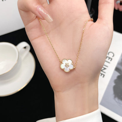 [Love Lucky]LUCKY WHITE MOP PLUM BLOSSOM  BRACELET