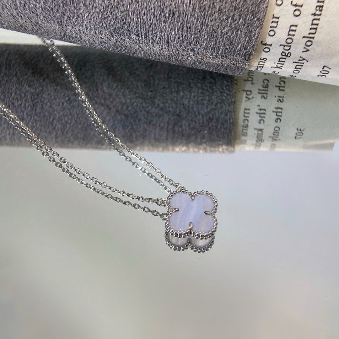[Love Lucky]CLOVER 15MM BLUE CHALCEDONY NECKLACE SILVER