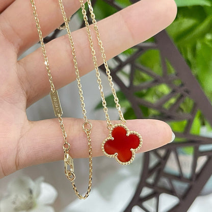 [Love Lucky]CLOVER 15MM CARNELIAN SINGLE FLOWER NECKLACE