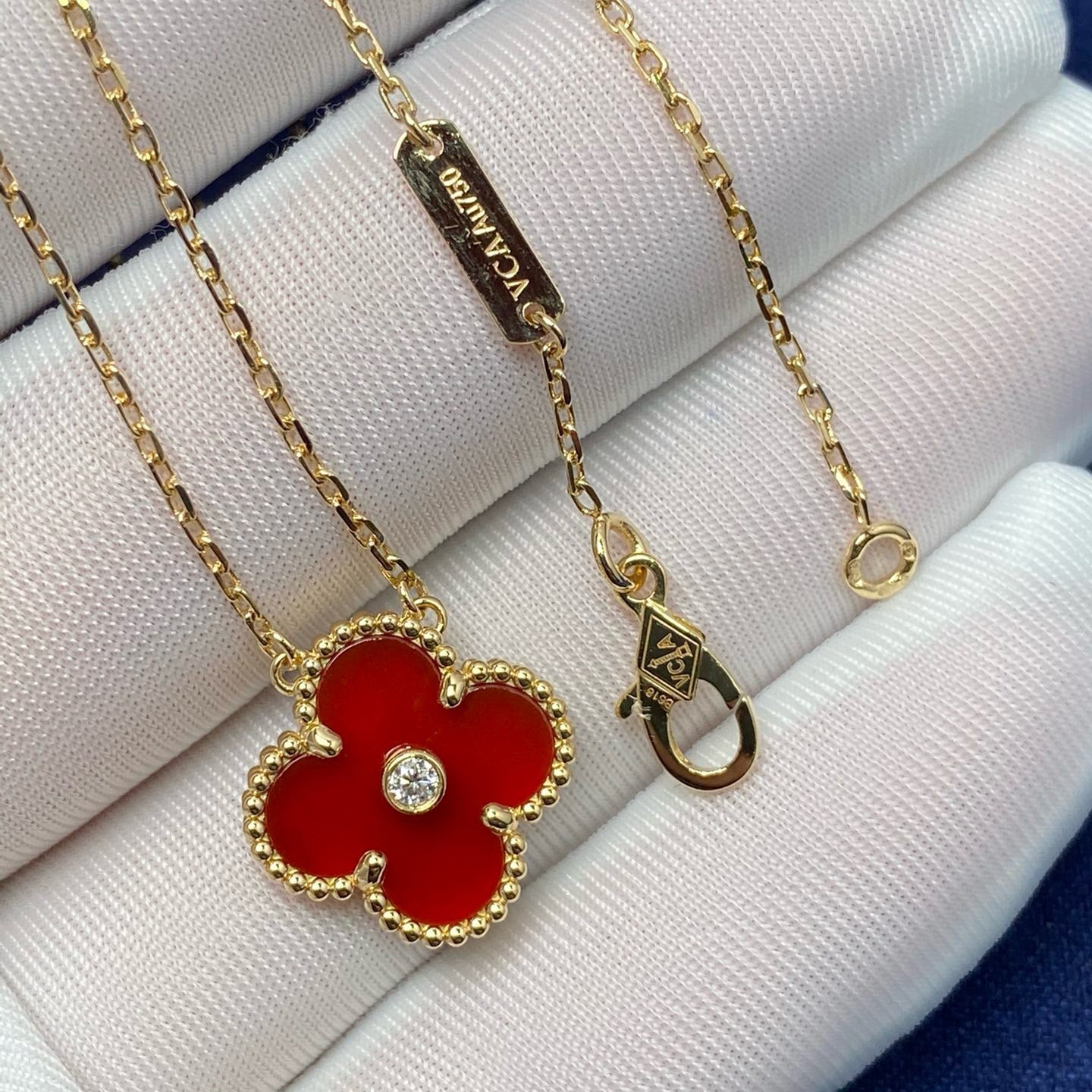 [Love Lucky]CLOVER 15MM DIAMOND CARNELIAN NECKLACE