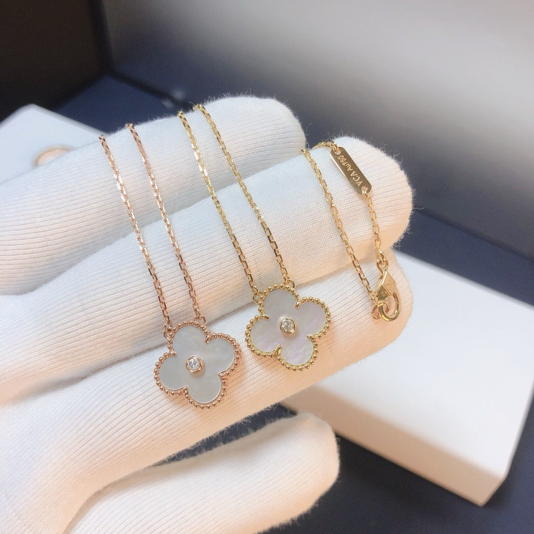 [Love Lucky]CLOVER 15MM DIAMOND WHITE FRITILLARIA NECKLACE