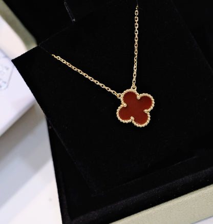 [Love Lucky]CLOVER 15MM CARNELIAN SINGLE FLOWER NECKLACE