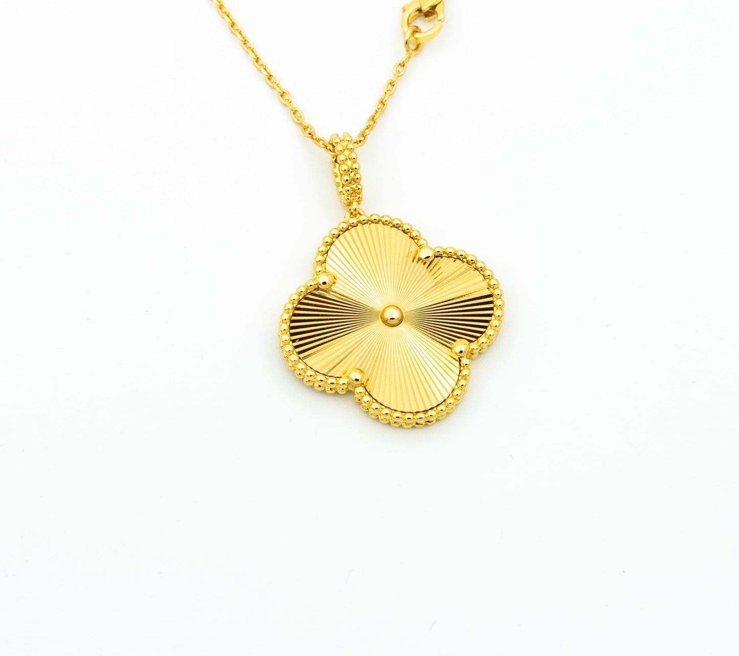 [Love Lucky]CLOVER 25MM PEDANT NECKLACE GOLD