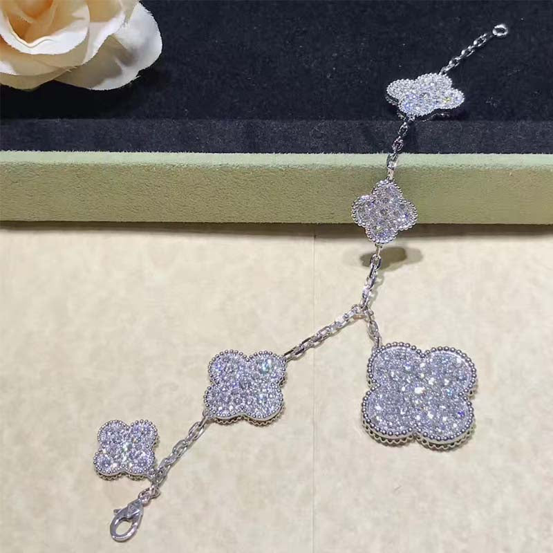 [Love Lucky]CLOVER 6 MOTIFS SILVER DIAMOND BRACELET