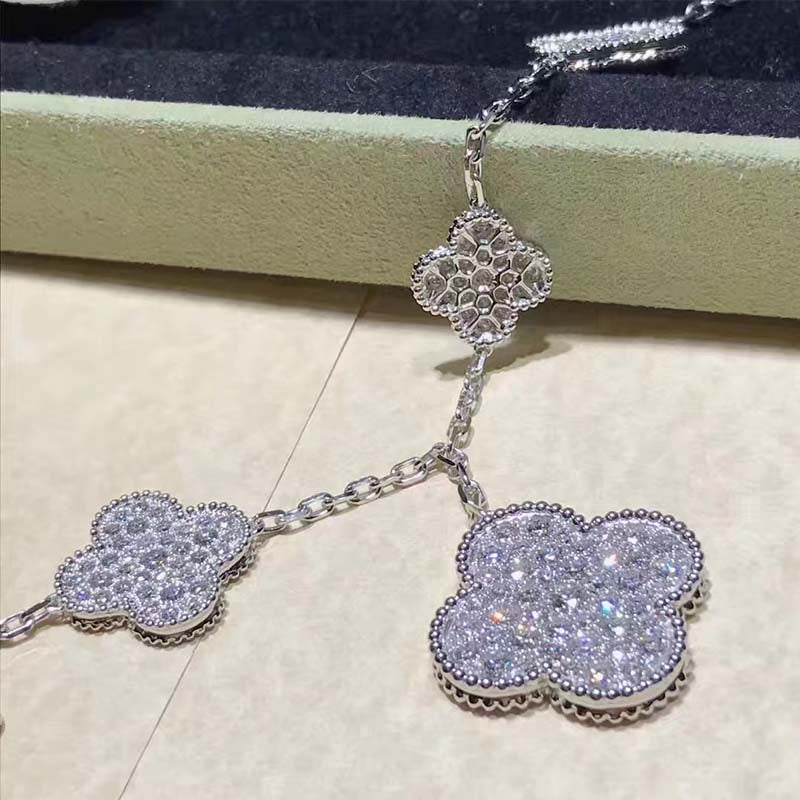 [Love Lucky]CLOVER 6 MOTIFS SILVER DIAMOND BRACELET