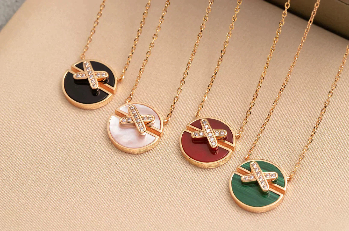 [Love Lucky]JEUX DE ROSE GOLD DIAMOND NECKLACE